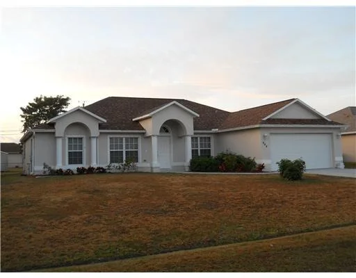 Unit for sale at 944 SW McHord Avenue, Port St Lucie, FL 34953