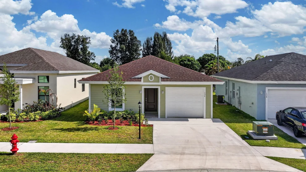 Unit for sale at 134 SW Seminole Crossing Court SW, Indiantown, FL 34956
