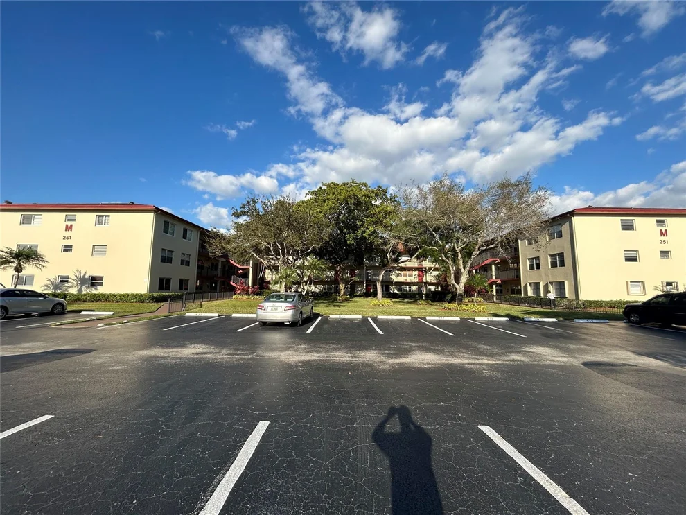 Unit for sale at 251 SW 134th Way, Pembroke Pines, FL 33027