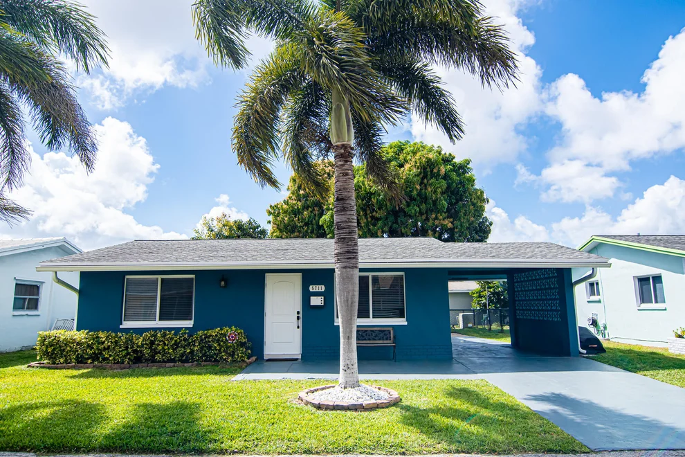 Unit for sale at 5711 NW 48th Avenue, Tamarac, FL 33319
