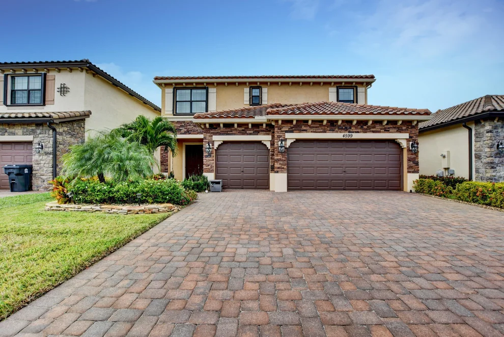 Unit for sale at 4599 Willow Basin Way, Lake Worth, FL 33467