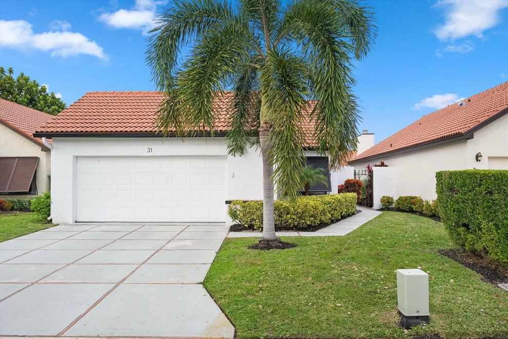 Unit for sale at 31 Ironwood Way N, Palm Beach Gardens, FL 33418