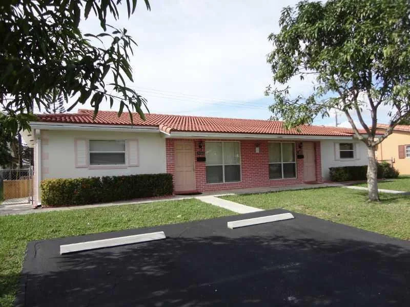 Unit for sale at 4100 Woodside Drive, Coral Springs, FL 33065