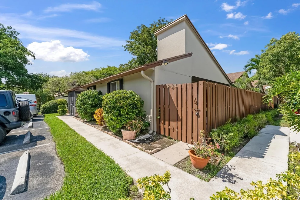 Unit for sale at 22295 Timberly Drive, Boca Raton, FL 33428