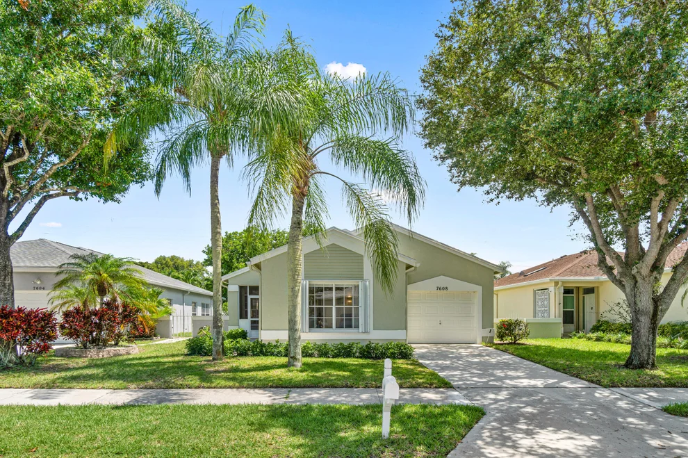 Unit for sale at 7608 Mansfield Hollow Road, Delray Beach, FL 33446