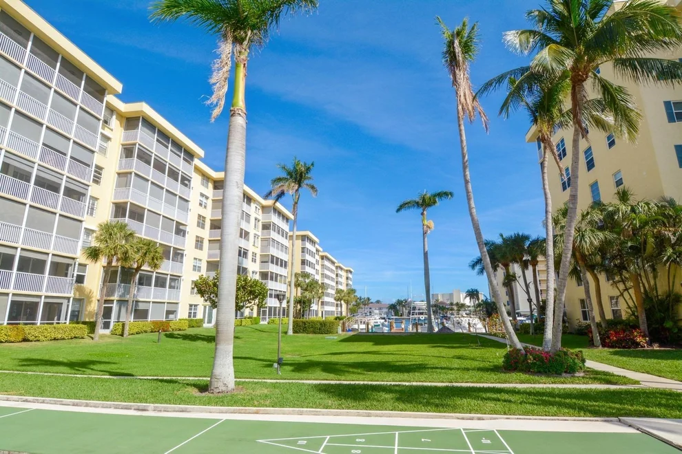 Unit for sale at 1 Harbourside Drive, Delray Beach, FL 33483