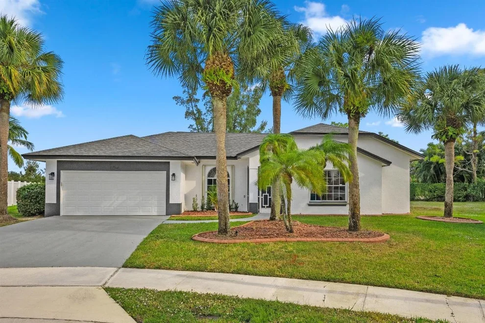 Unit for sale at 104 Greenwood Place, Royal Palm Beach, FL 33411