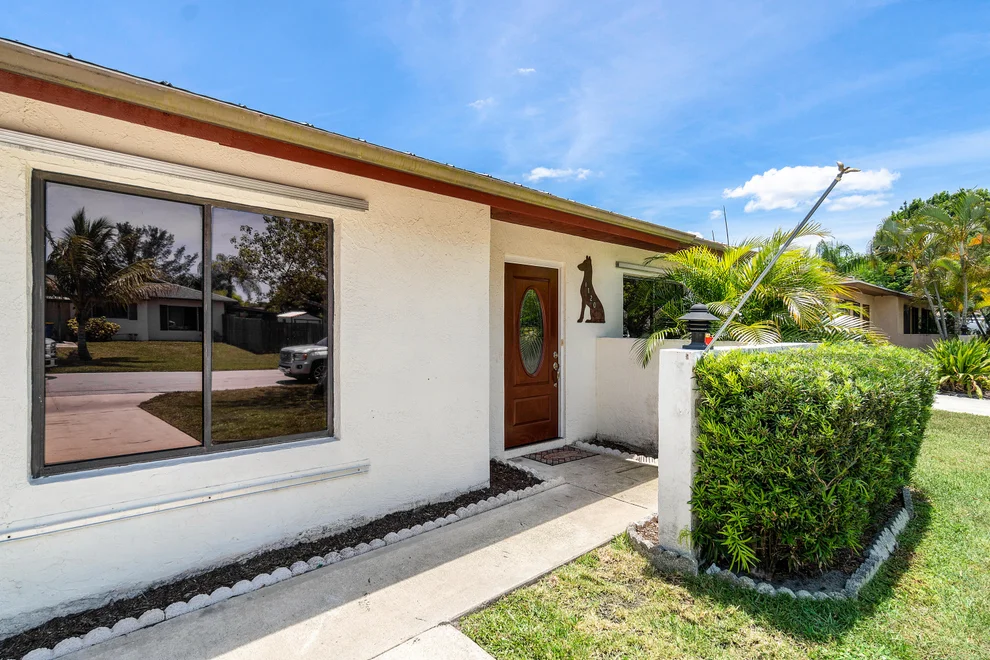 Unit for sale at 1120 SE Saint Lawrence Way, Stuart, FL 34997