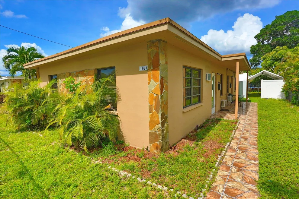Unit for sale at 1021 SW 24th Avenue, Fort Lauderdale, FL 33312