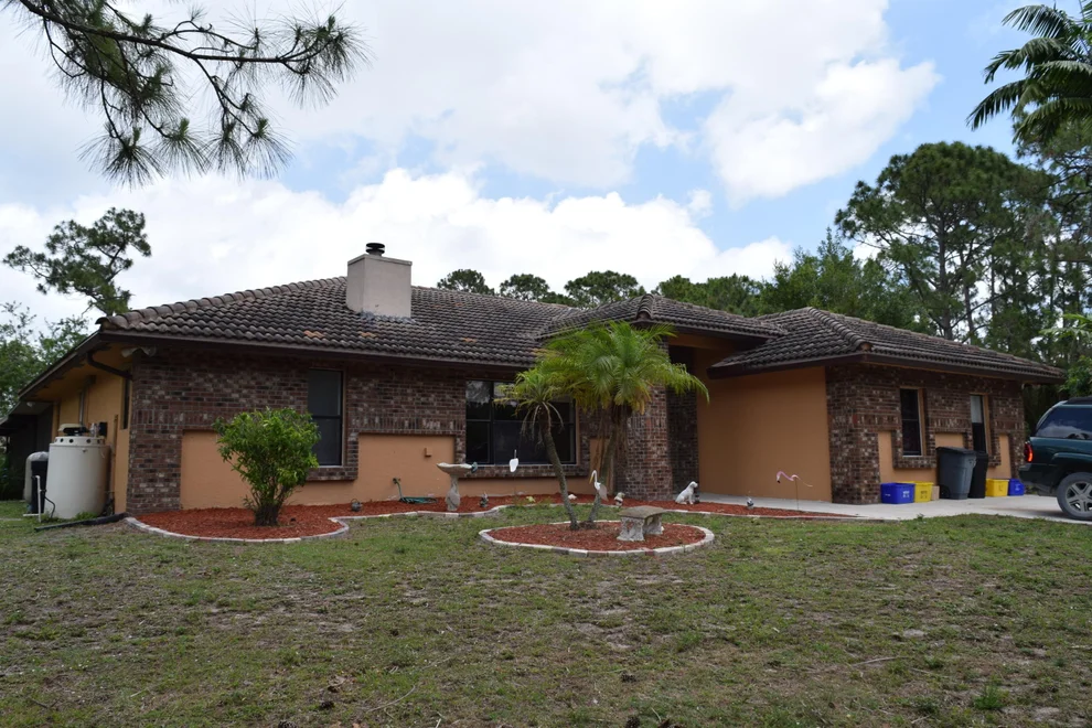 Unit for sale at 16735 80th Street N, Loxahatchee, FL 33470