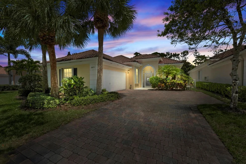 Unit for sale at 8971 Oldham Way, Palm Beach Gardens, FL 33412