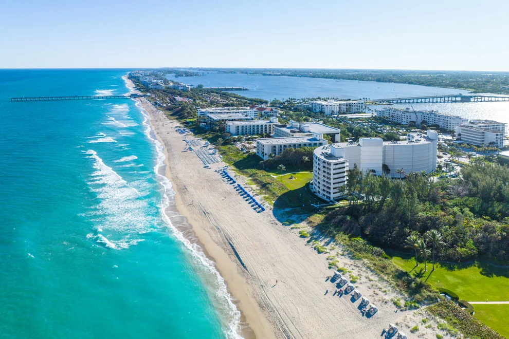 Unit for sale at 2780 S Ocean Boulevard, Palm Beach, FL 33480