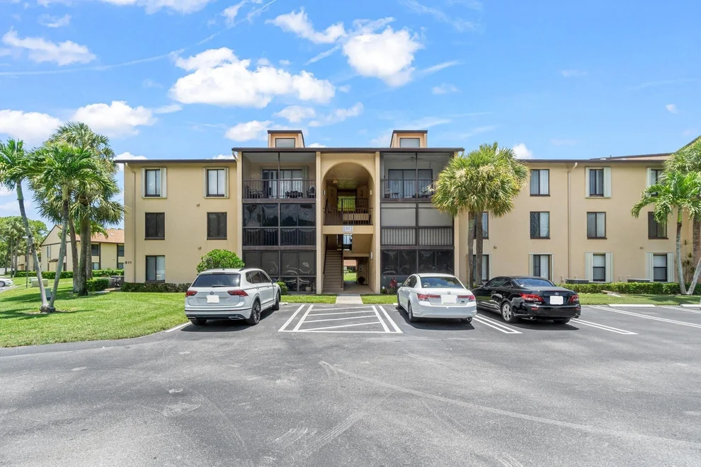 Unit for sale at 811 Sky Pine Way, Greenacres, FL 33415