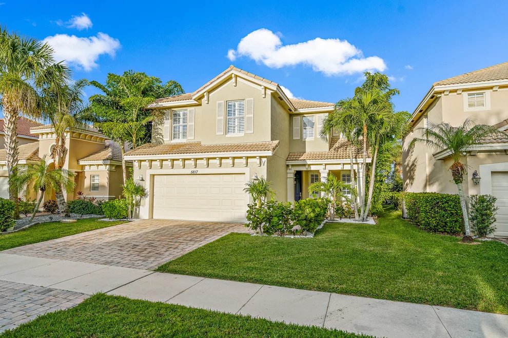 Unit for sale at 5817 SE Crooked Oak Avenue, Hobe Sound, FL 33455