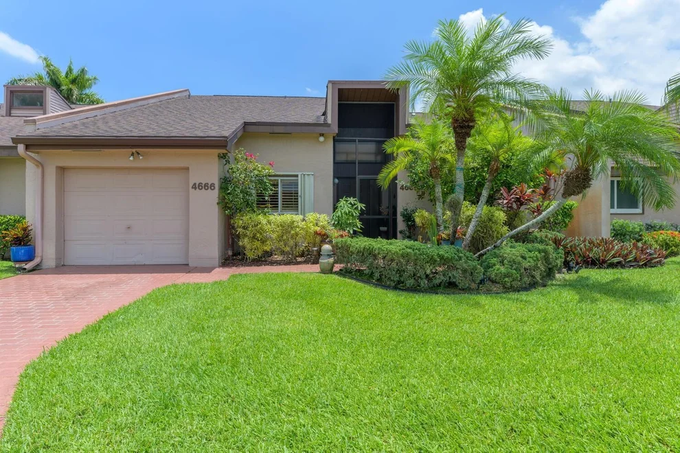 Unit for sale at 4666 Fountains Drive S, Lake Worth, FL 33467