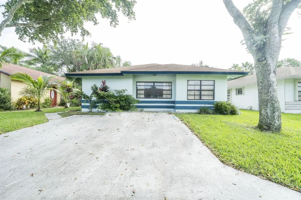 Unit for sale at 1332 Longarzo Place, West Palm Beach, FL 33415