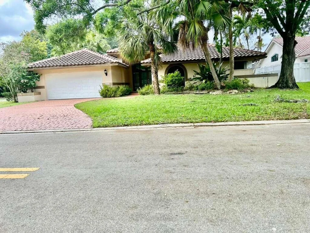 Unit for sale at 5048 NW 98th Lane, Coral Springs, FL 33076