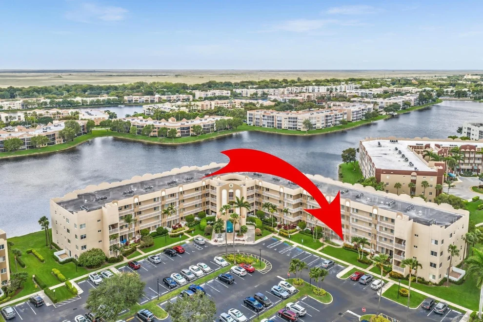Unit for sale at 7647 SOUTHAMPTON Terrace, Tamarac, FL 33321