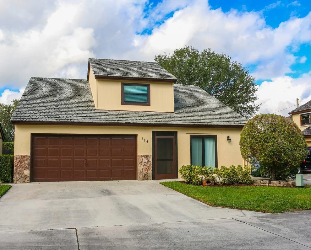 Unit for sale at 114 Beaumont Lane, Palm Beach Gardens, FL 33410