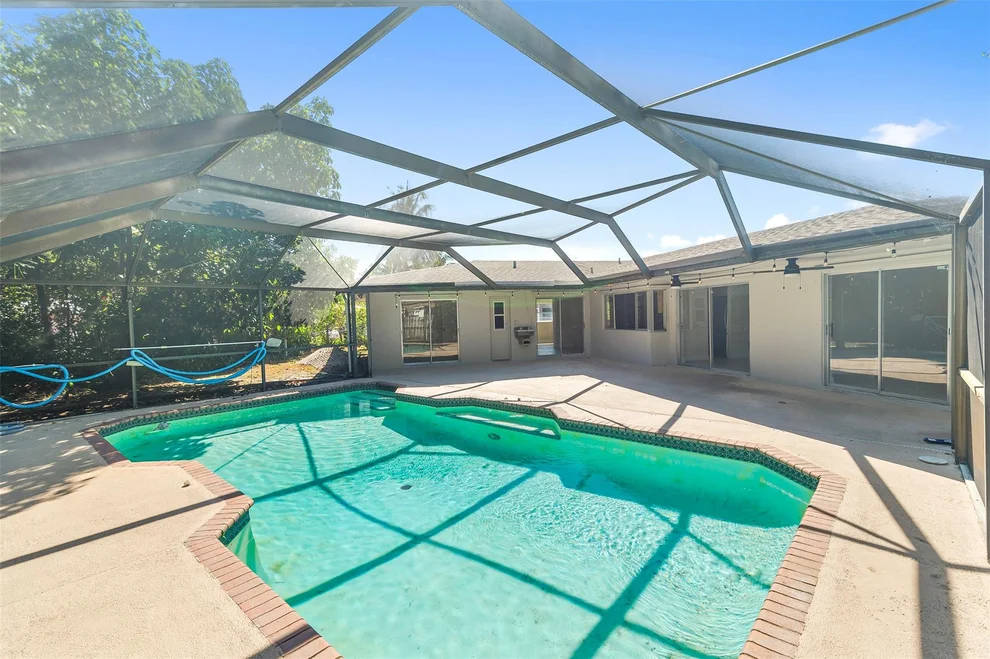 Unit for sale at 7109 NW 83 Street, Tamarac, FL 