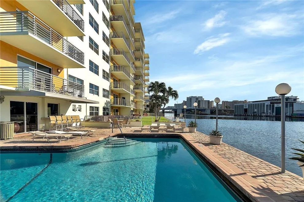 Unit for sale at 2900 NE 30th Street, Fort Lauderdale, FL 33306