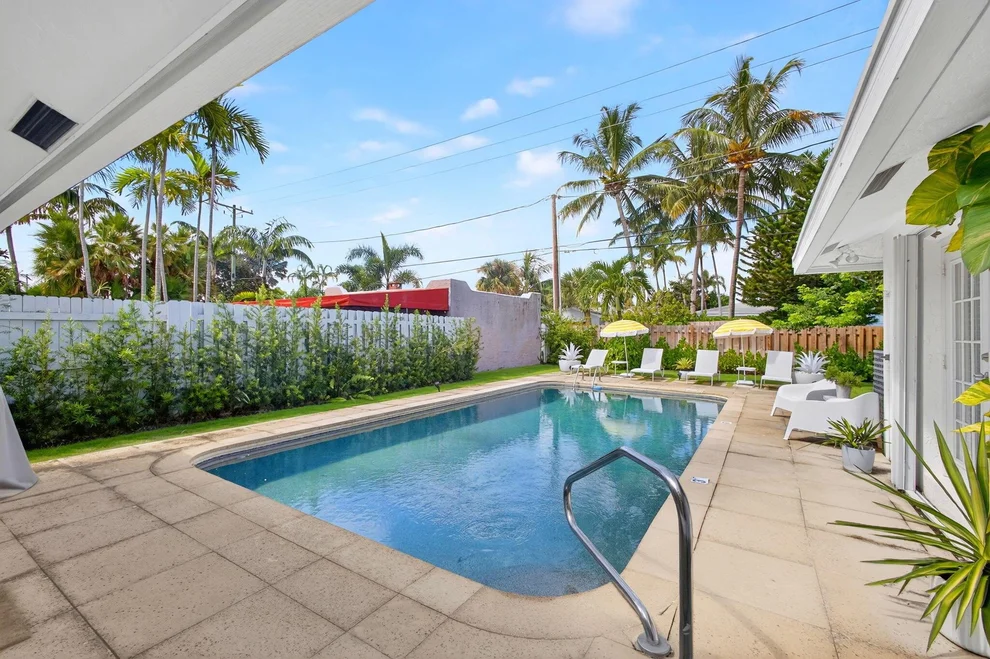 Unit for sale at 1123 N Lakeside Drive, Lake Worth Beach, FL 33460