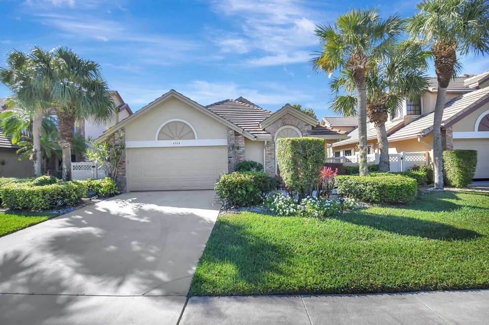 Unit for sale at 6964 Bitterbush Place, Boynton Beach, FL 33472
