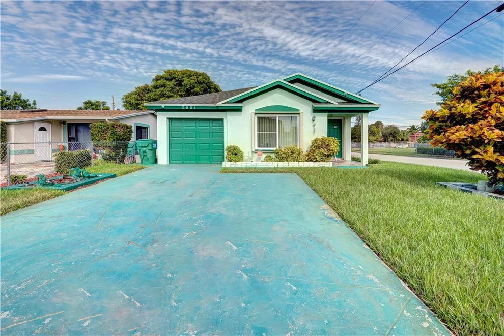 Unit for sale at 2901 NW 6th Court, Fort Lauderdale, FL 33311