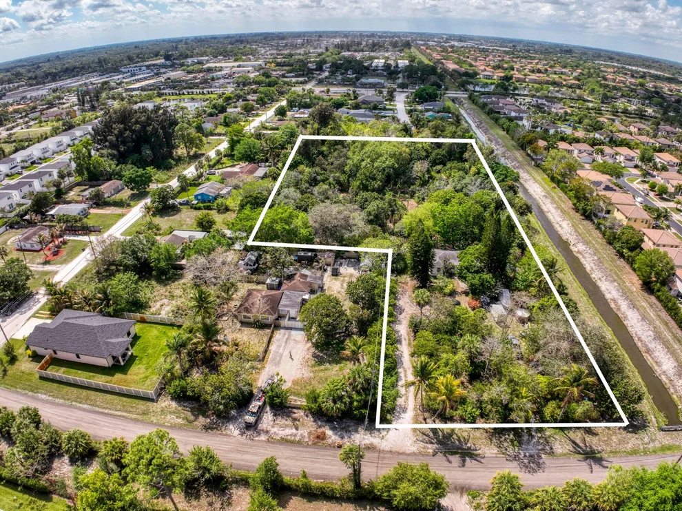 Unit for sale at 475 1st Street, West Palm Beach, FL 33413