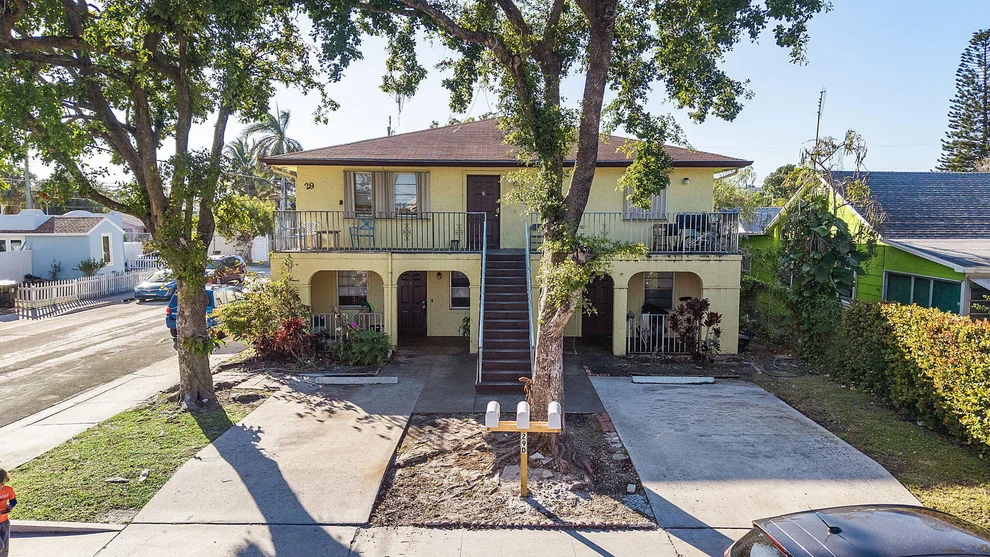 Unit for sale at 29 S D Street, Lake Worth Beach, FL 33460