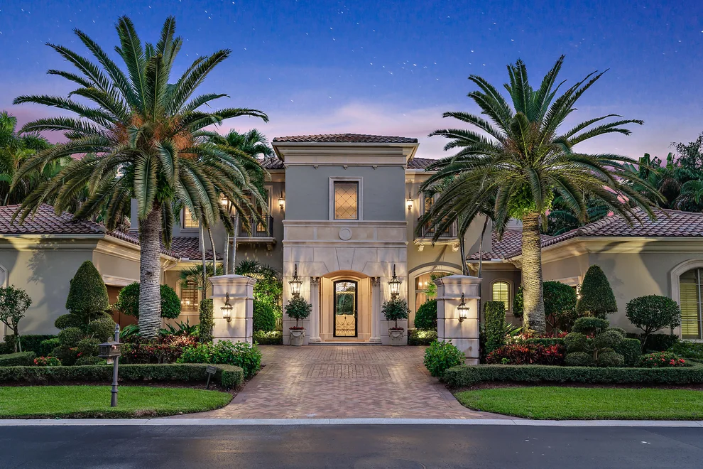 Unit for sale at 118 Via Palacio, Palm Beach Gardens, FL 33418