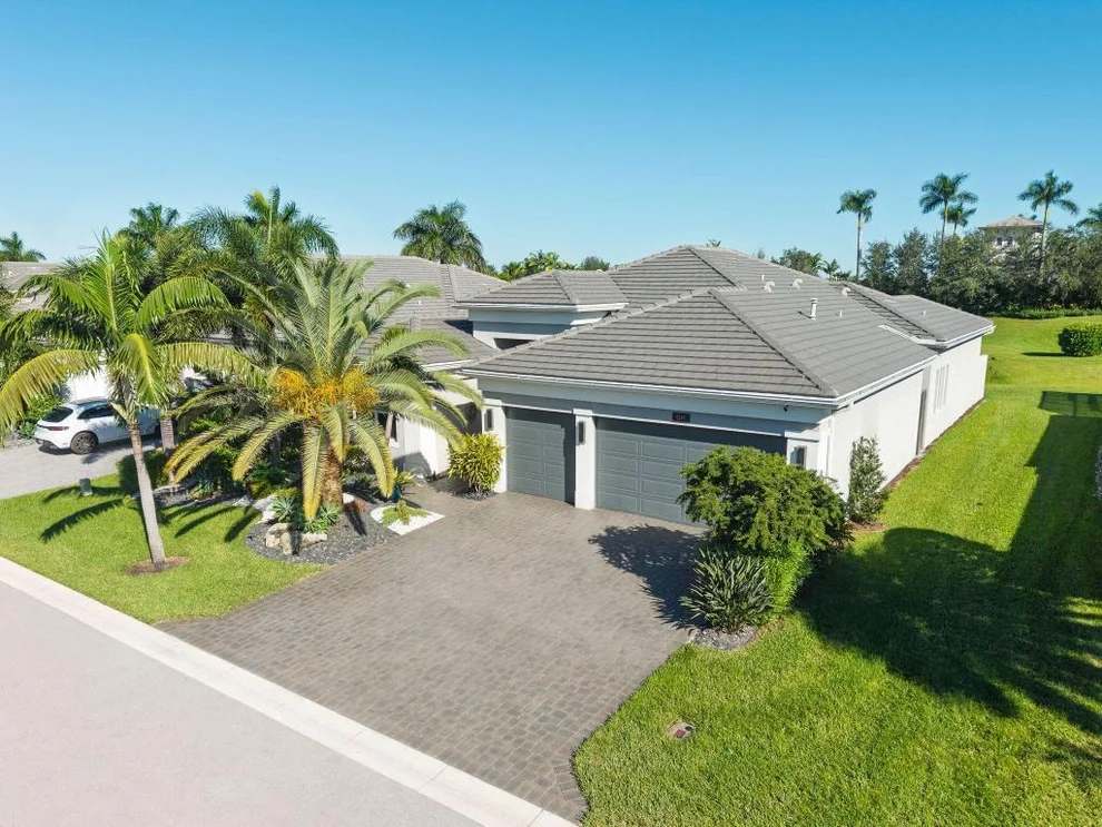 Unit for sale at 9249 Seahorse Bay Drive, Boynton Beach, FL 33473