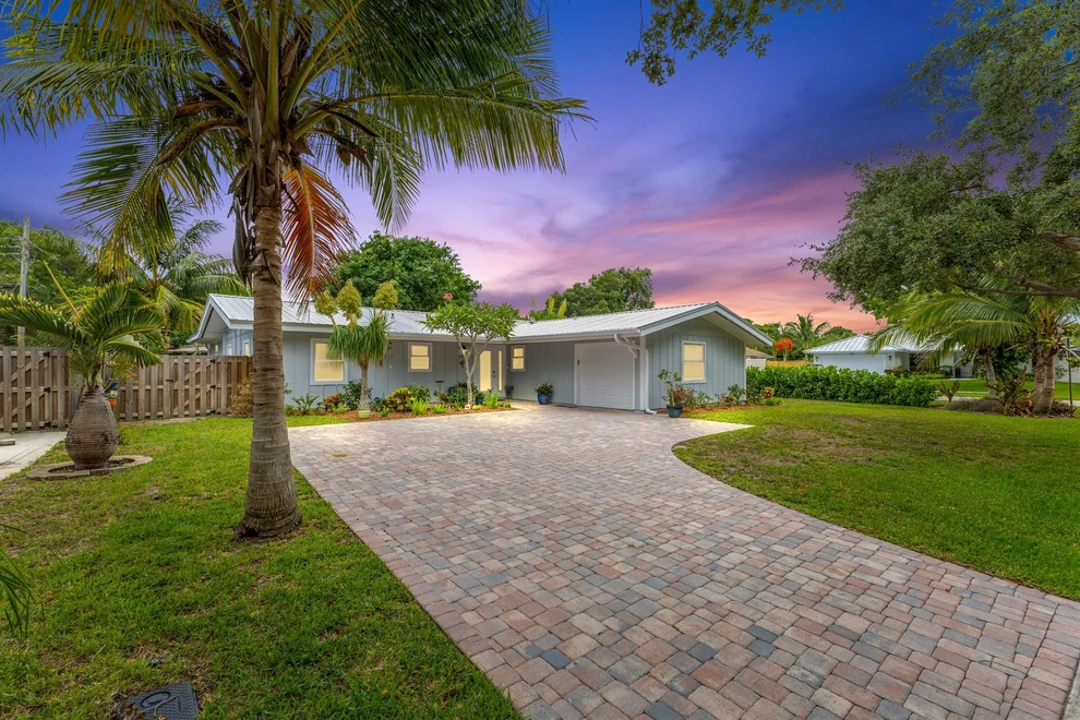 Unit for sale at 454 Tequesta Drive, Tequesta, FL 33469