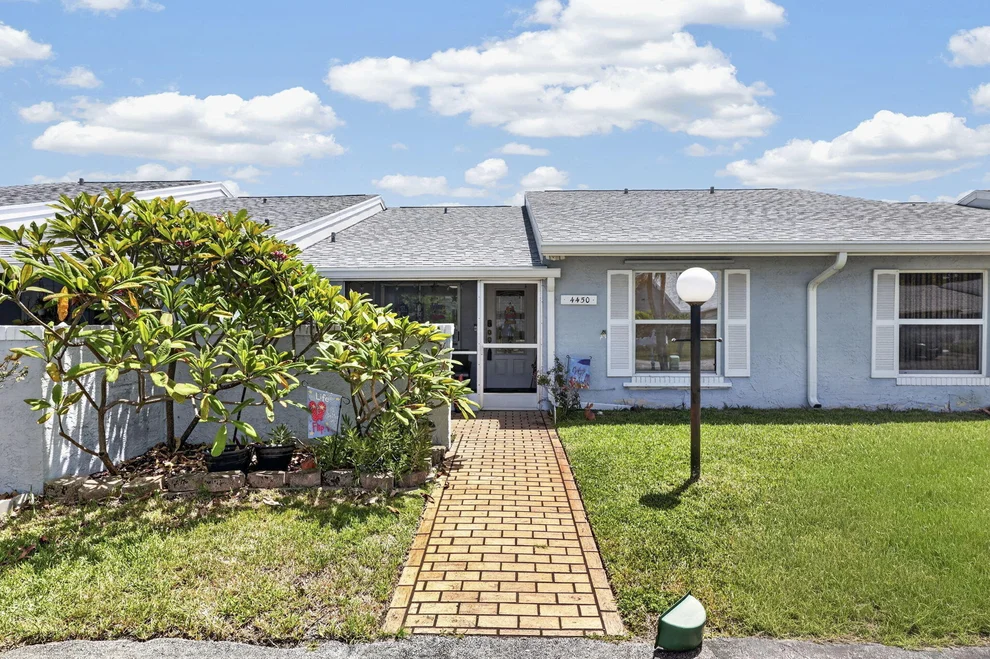 Unit for sale at 4450 LUCERNE VILLAS Lane, Lake Worth, FL 33467