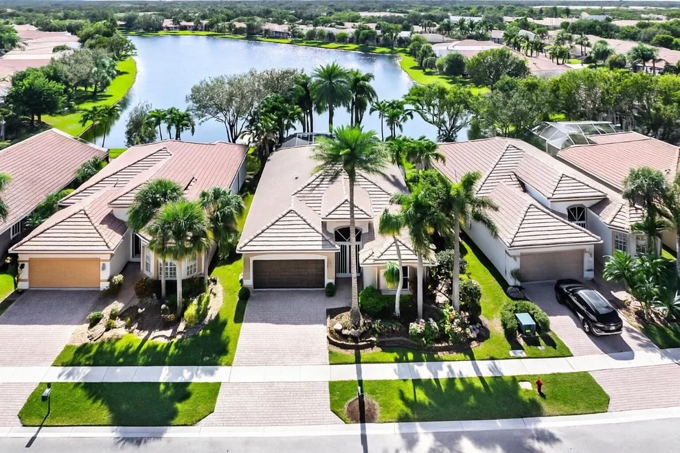 Unit for sale at 8664 Via Avellino, Lake Worth, FL 33467