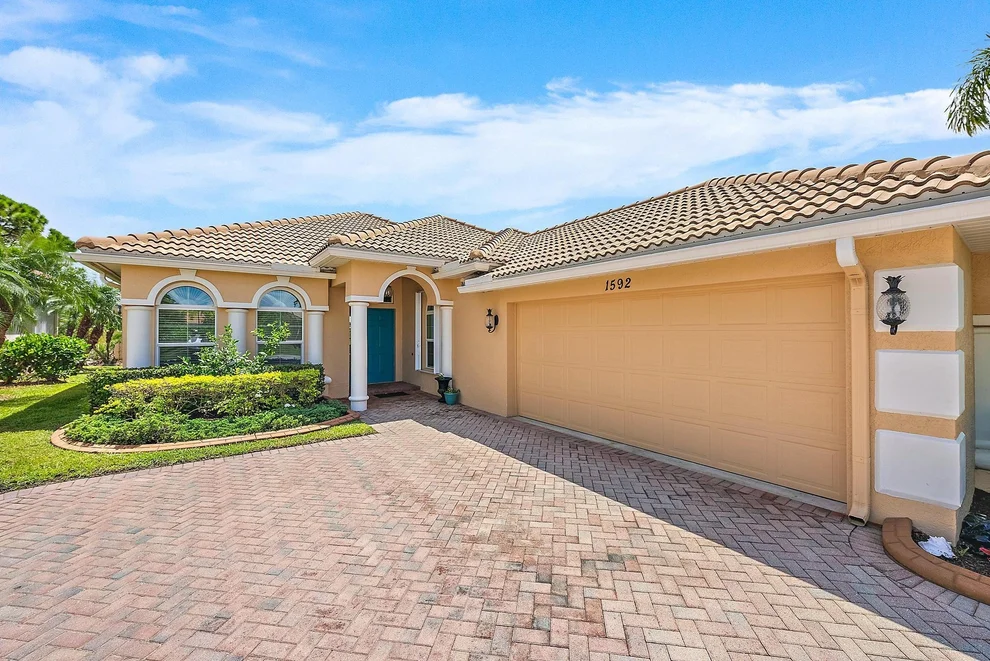 Unit for sale at 1592 NW Old Oak Terrace, Jensen Beach, FL 34957