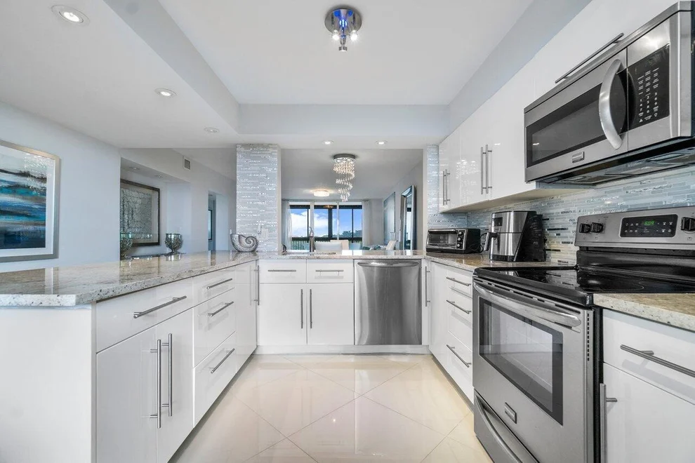 Unit for sale at 1266 S Military Trail, Deerfield Beach, FL 33442