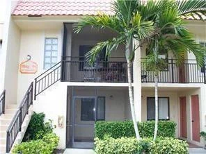 Unit for sale at 430 Lakeview Drive, Weston, FL 33326