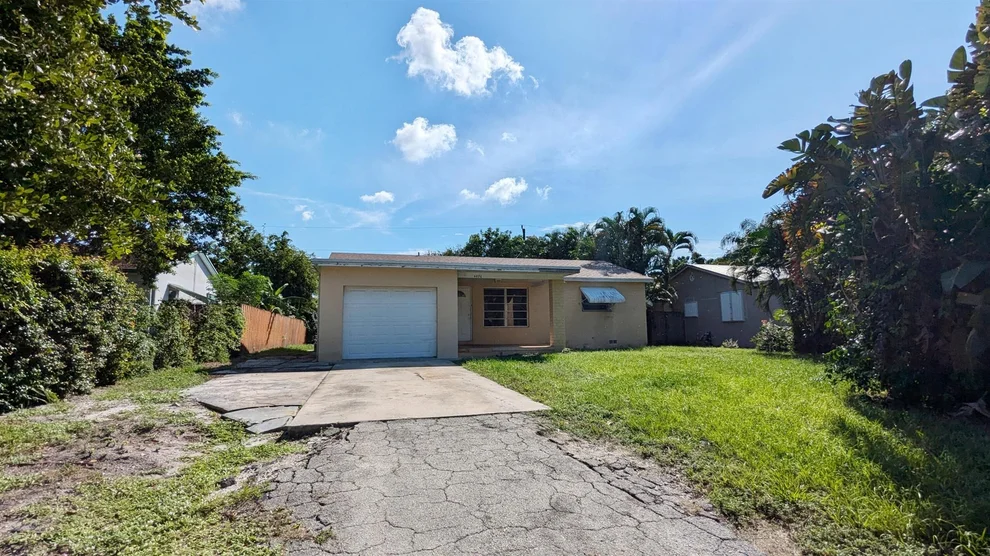 Unit for sale at 4876 Kirkwood Road, Lake Worth, FL 33461