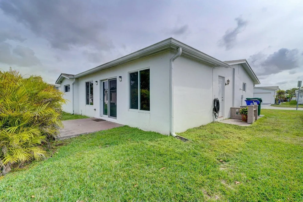 Unit for sale at 6805 NW 14th Place, Margate, FL 33063