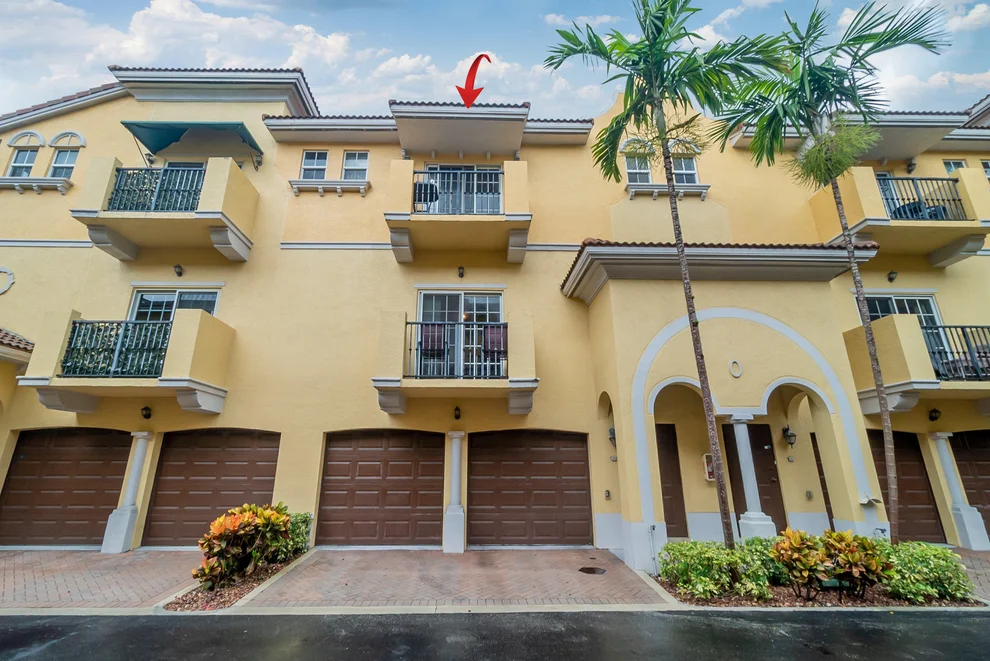 Unit for sale at 2524 SW 14th Avenue, Fort Lauderdale, FL 33315
