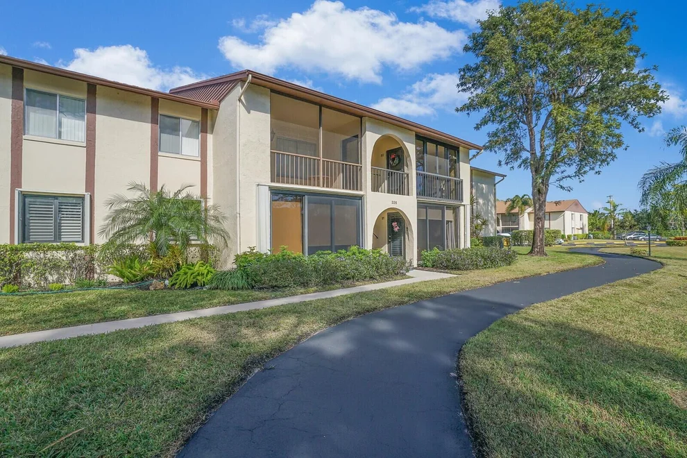 Unit for sale at 326 Knotty Pine Circle, Greenacres, FL 33463