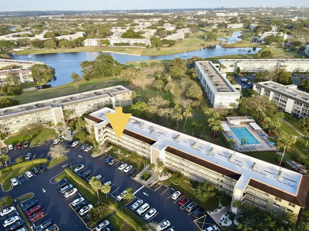 Unit for sale at 2901 Victoria Circle, Coconut Creek, FL 33066