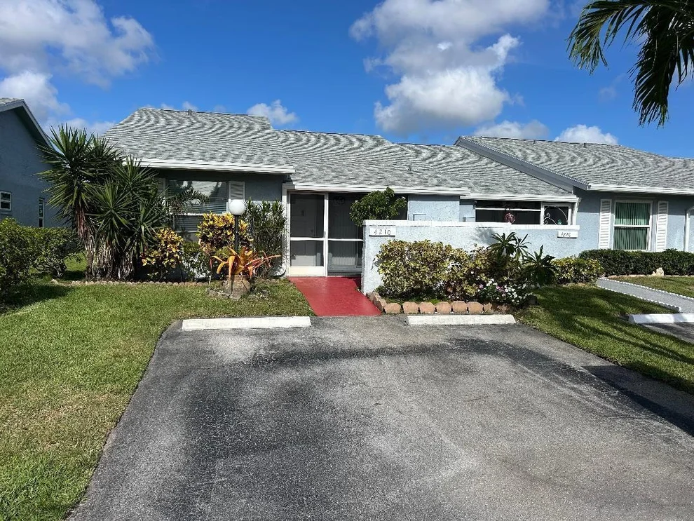 Unit for sale at 4210 Lucerne Villas Lane, Lake Worth, FL 33467