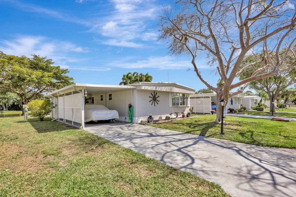 Unit for sale at 8409 Chisum Trail, Boca Raton, FL 33433