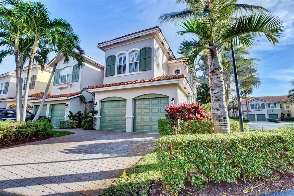 Unit for sale at 165 Las Brisas Circle, Hypoluxo, FL 33462