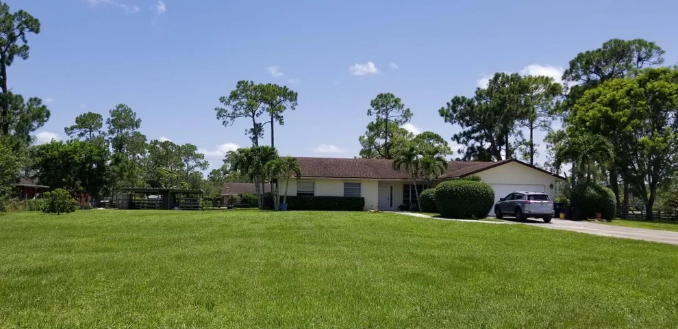 Unit for sale at 16790 E Stallion Drive, Loxahatchee, FL 33470