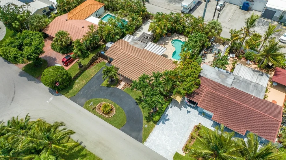 Unit for sale at 4741 NE 13th Avenue, Oakland Park, FL 33334