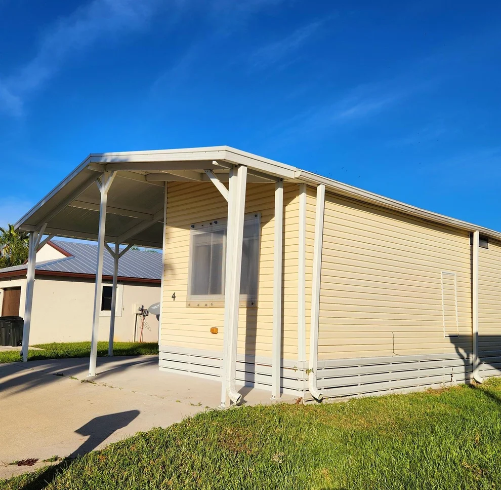 Unit for sale at 4 SE Los Gatos Lane, Port St Lucie, FL 34952