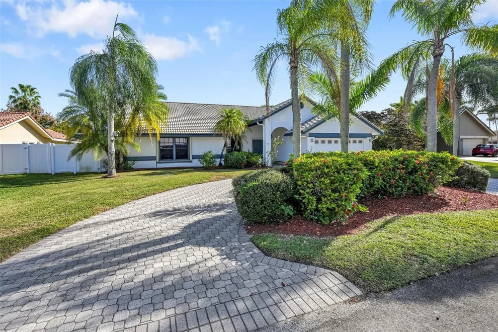 Unit for sale at 7312 NW 83rd Way, Tamarac, FL 33321